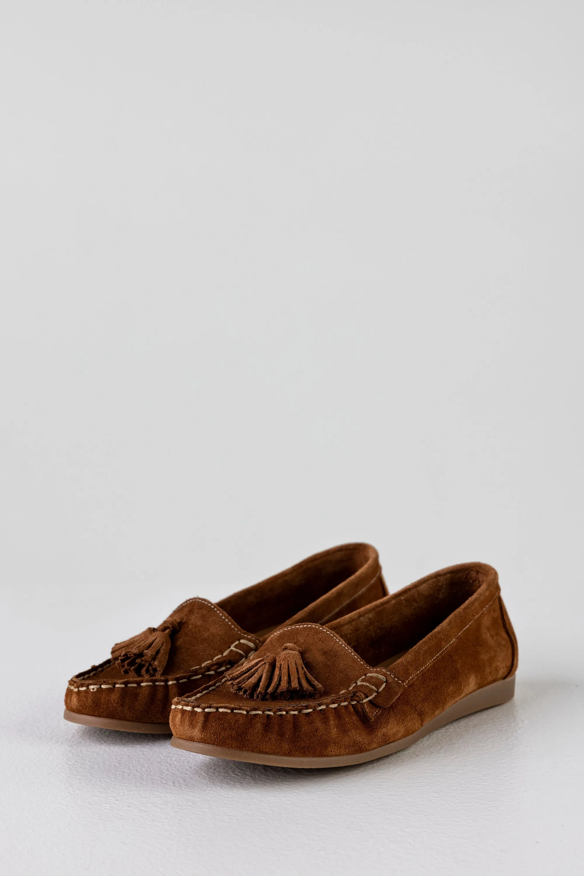 Leather suede moccasin with tassels