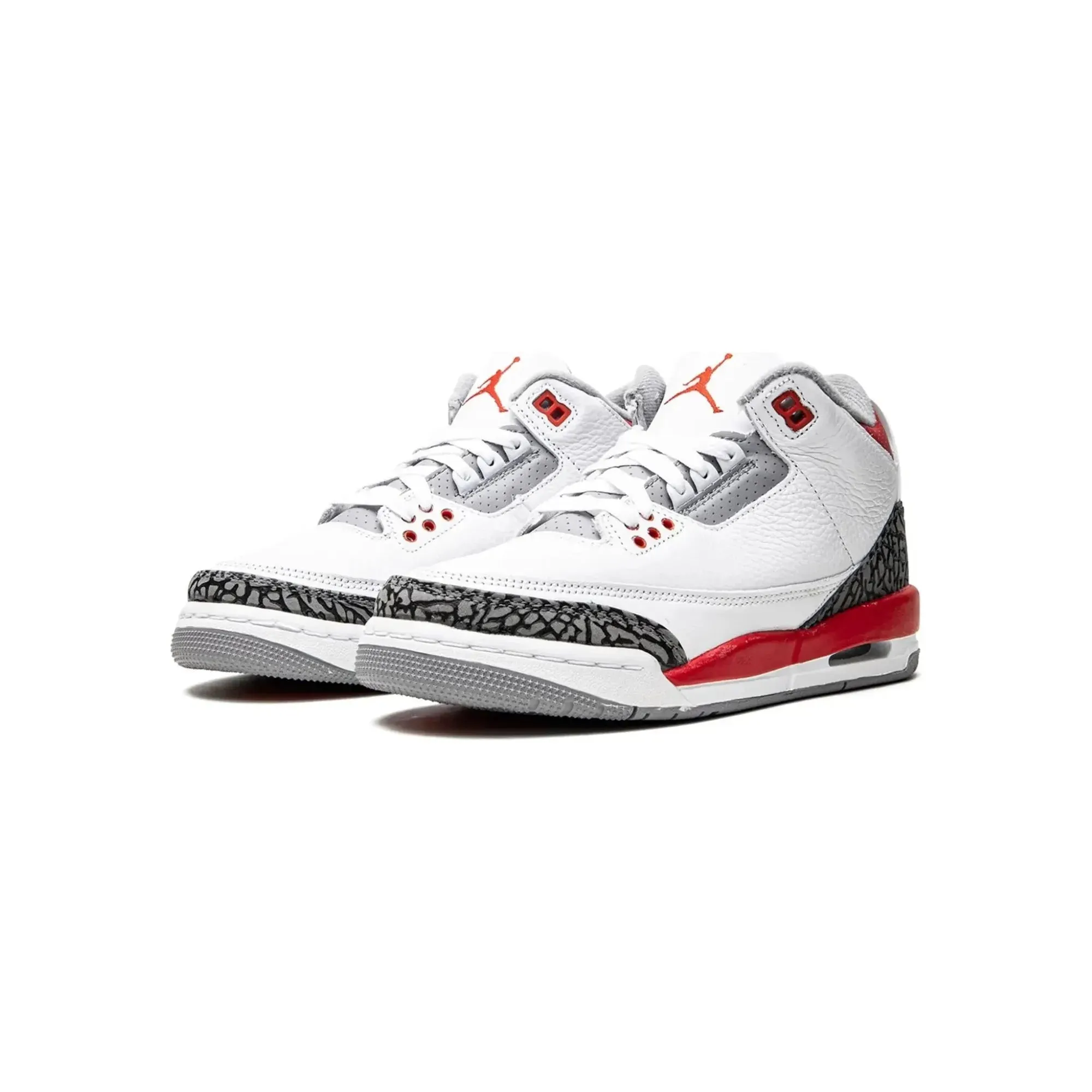 Nike Air Jordan 3 Retro "Fire Red (2022)"