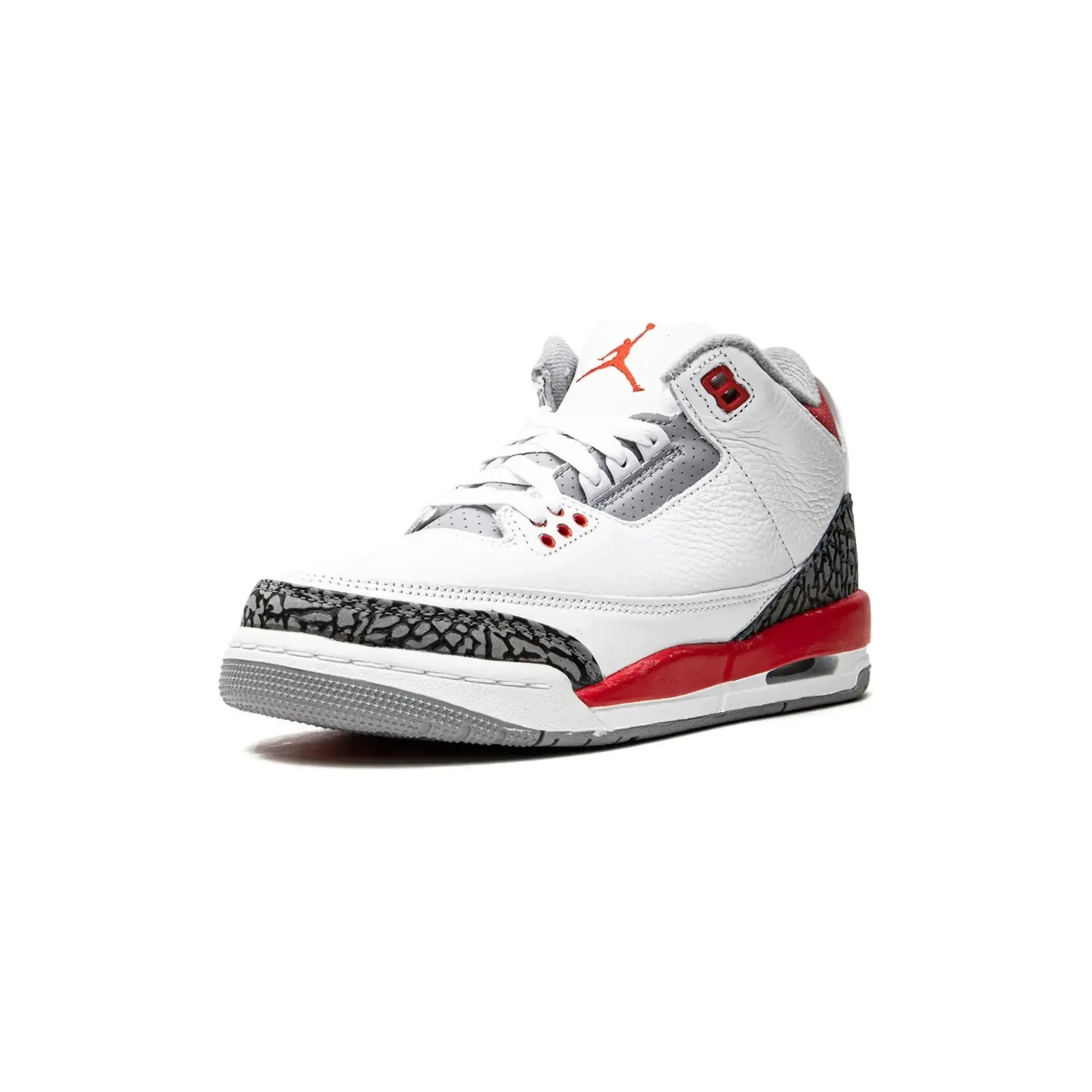 Nike Air Jordan 3 Retro "Fire Red (2022)"