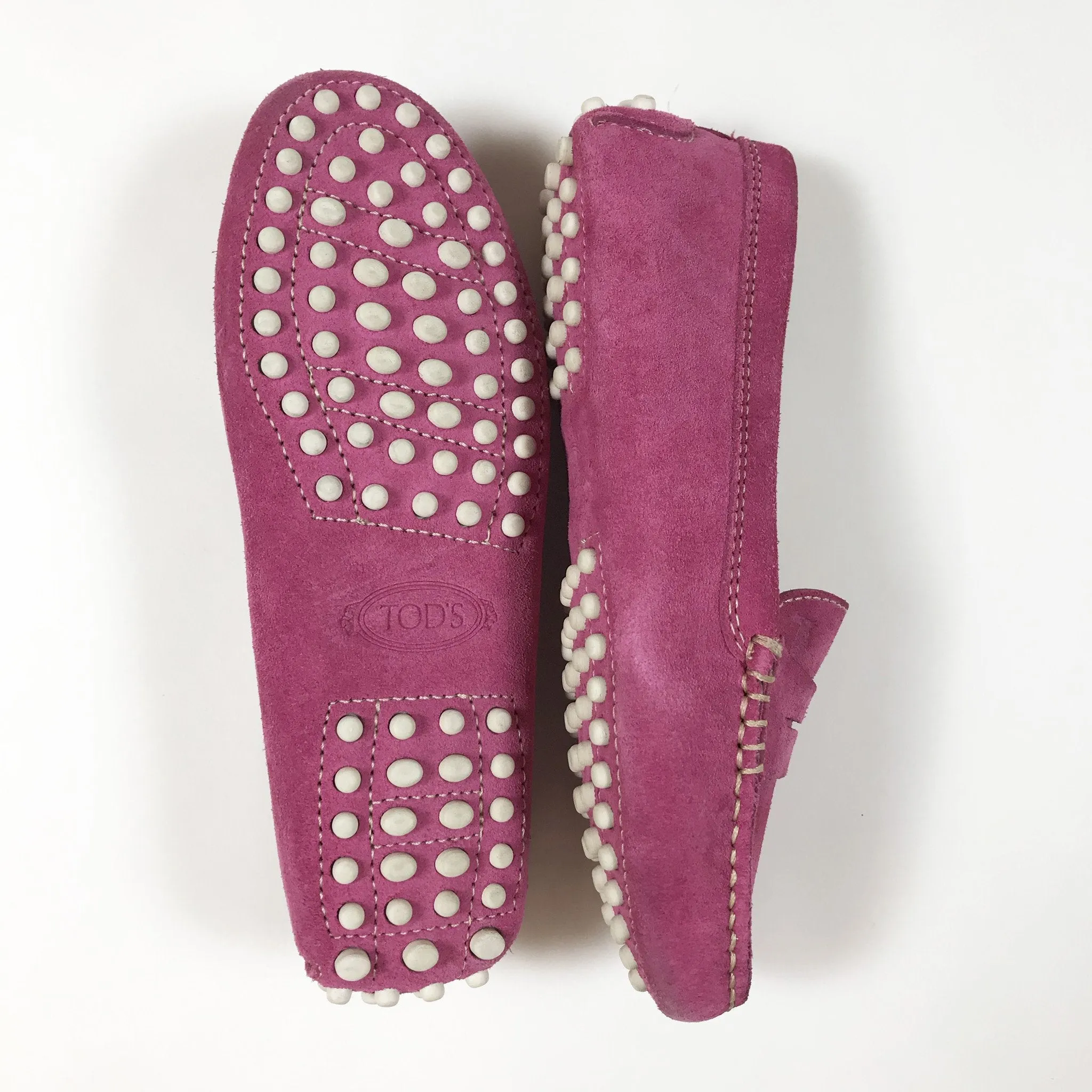 Tod's Junior fuschia suede moccasins 31